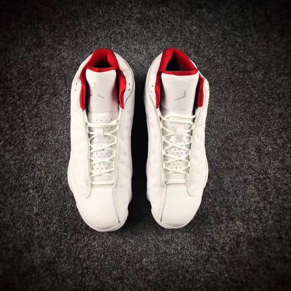 Athletic_Shoes